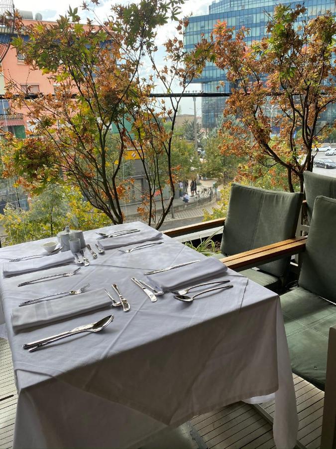 Ebel Boutique Hotel تيرانا المظهر الخارجي الصورة
