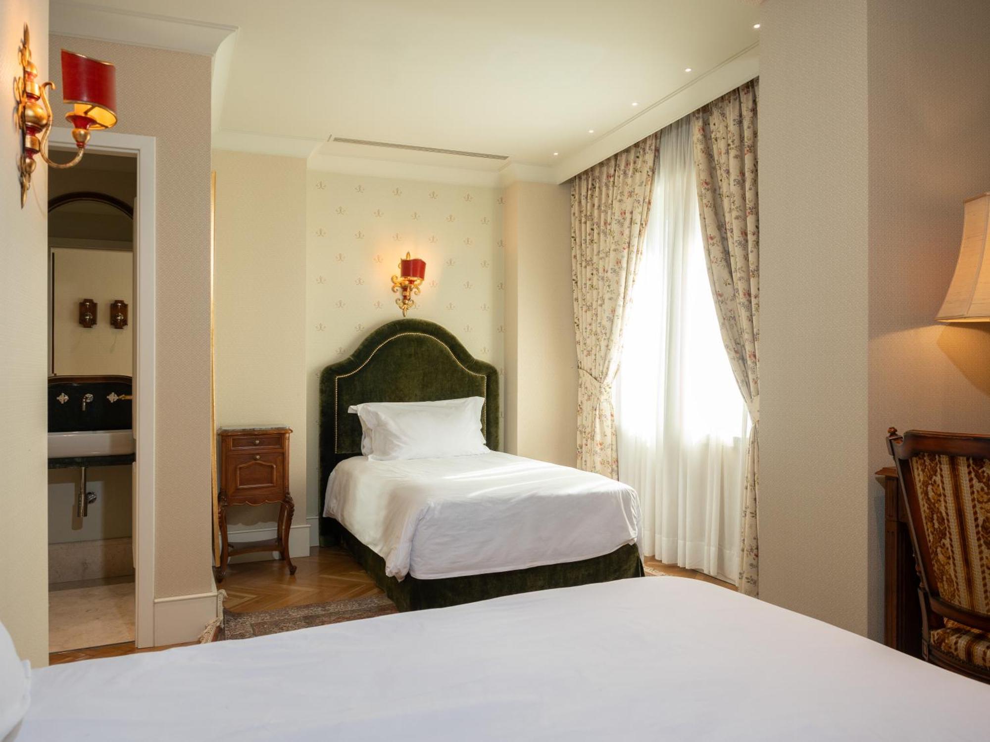 Ebel Boutique Hotel تيرانا المظهر الخارجي الصورة