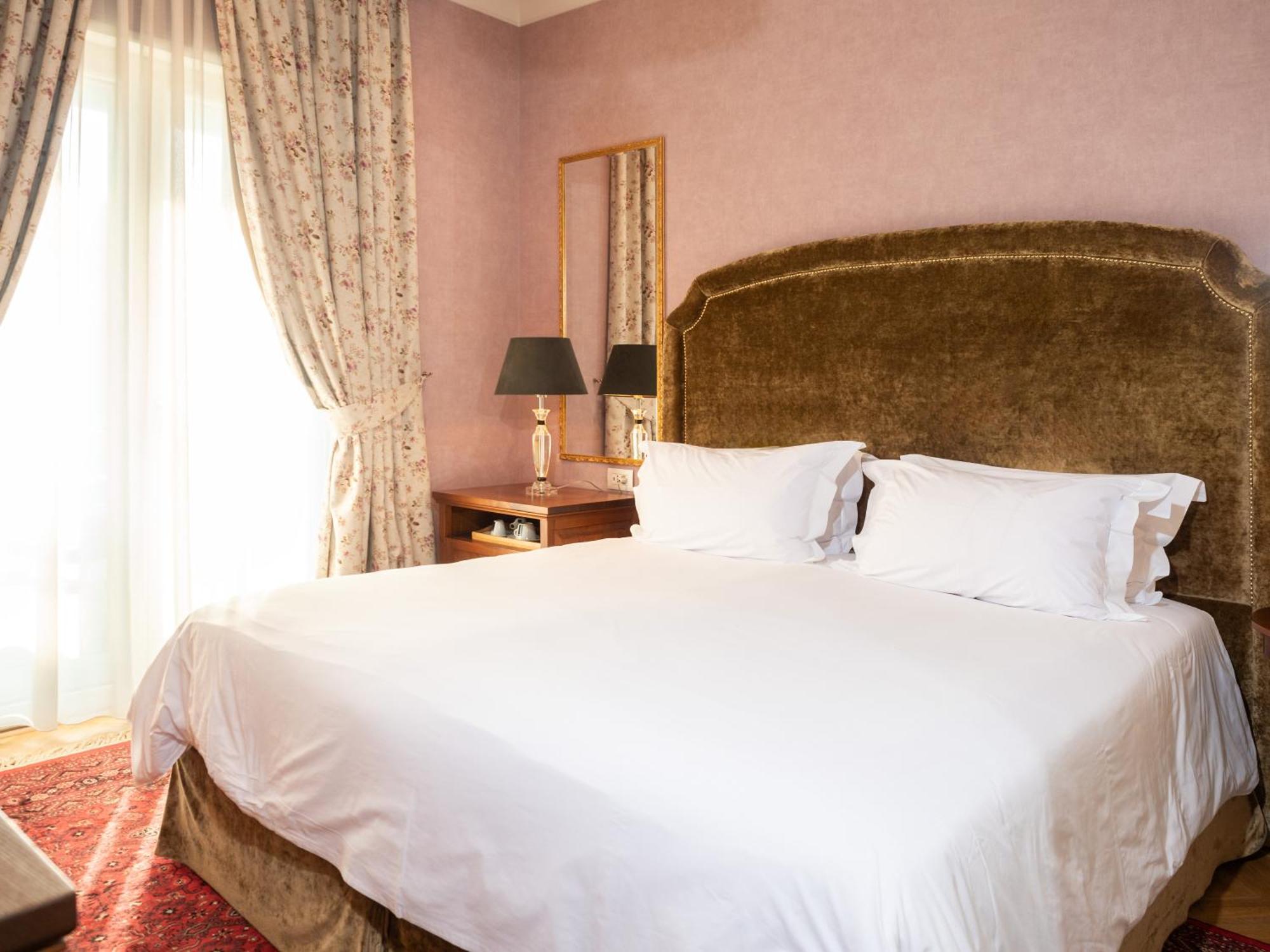 Ebel Boutique Hotel تيرانا المظهر الخارجي الصورة
